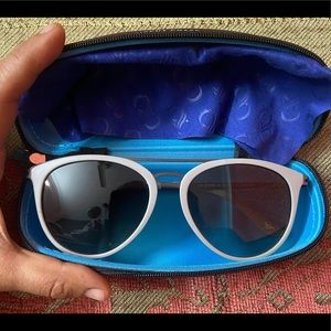 vincent chase grey polarized full rim round